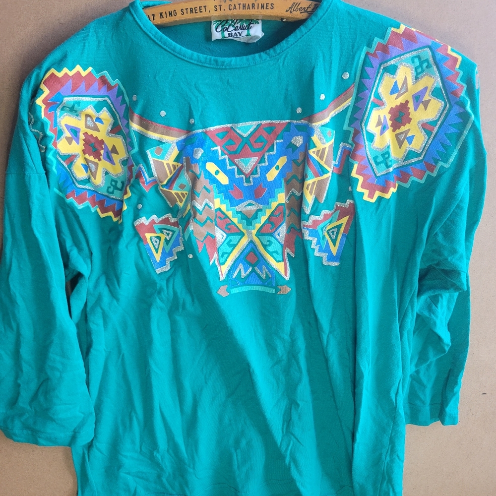 Women's long sleeve Aztec indigenous design silver tee shirt medium